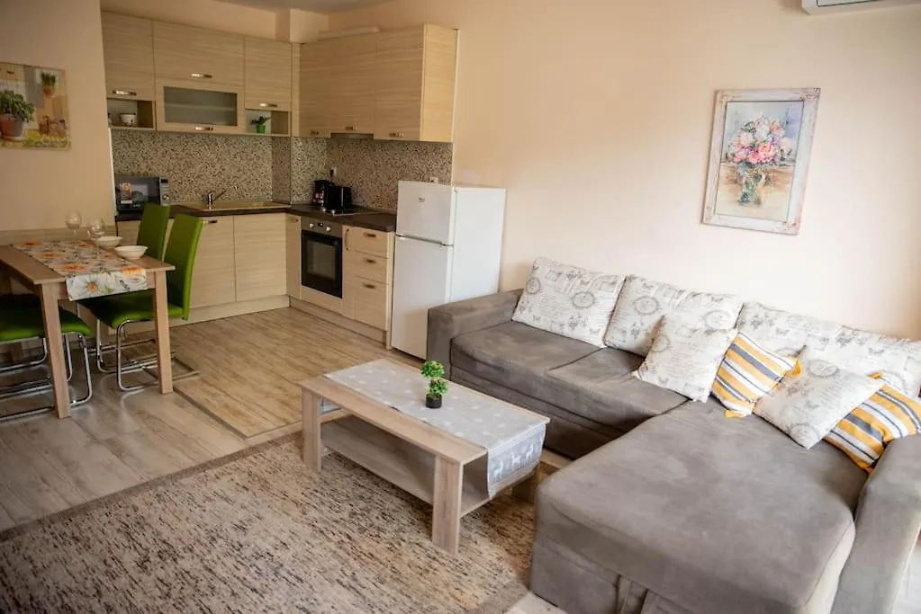 Lovely One Bedroom Apаrtment In Varna Apartment